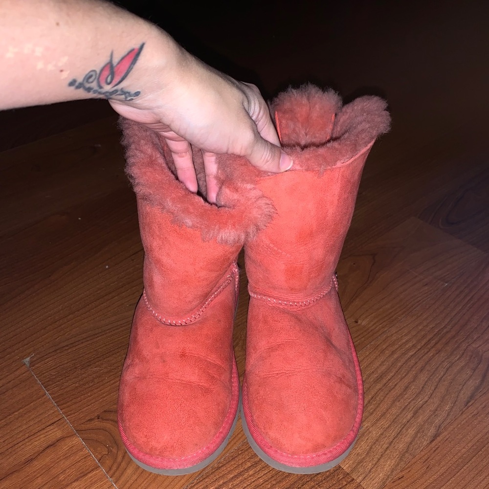 Pink big girl uggs